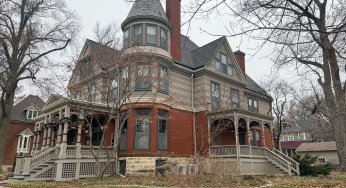 What Causes Discoloration in Asphalt Shingles?
